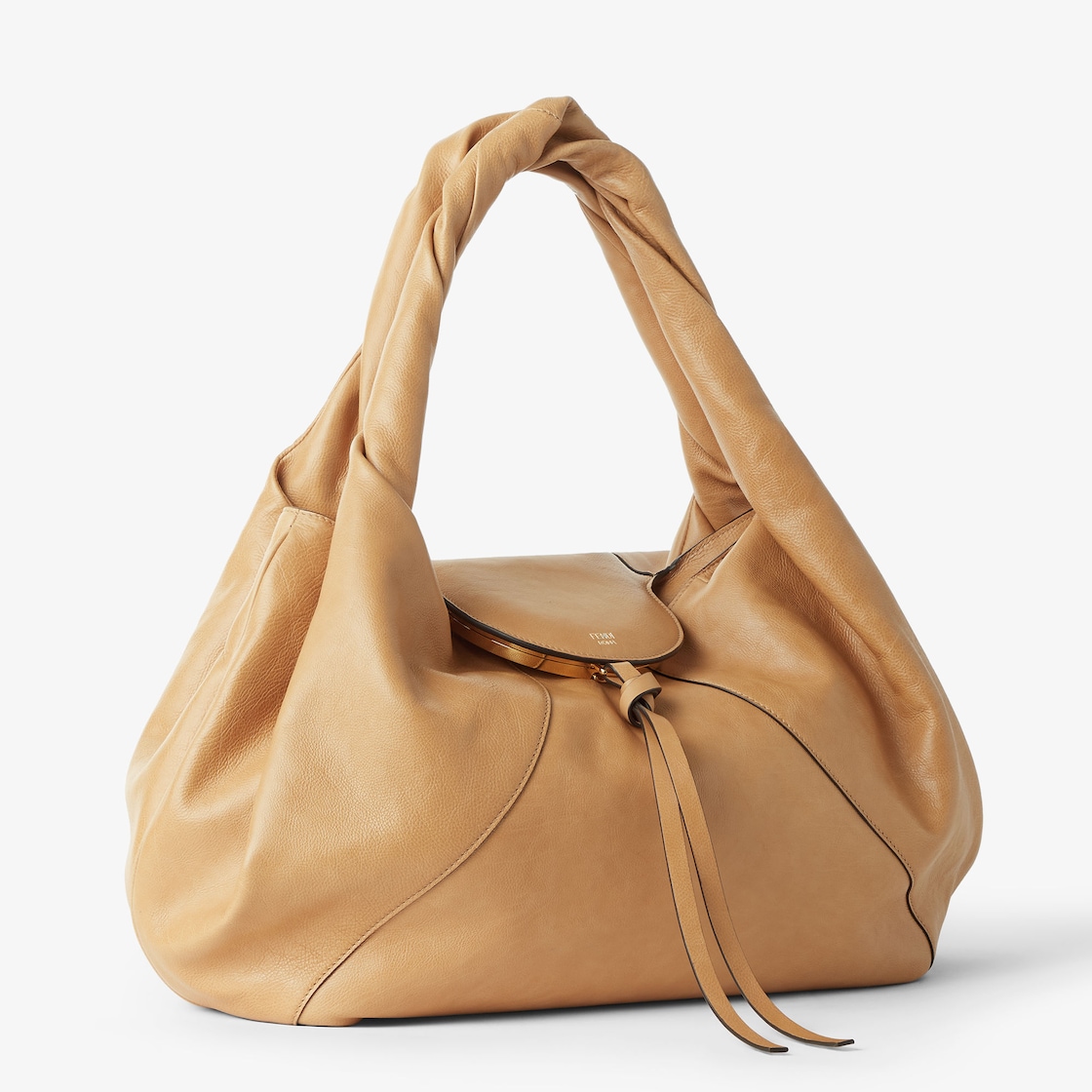 Fendi スパイ