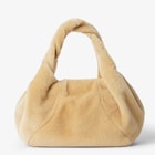 Fendi スパイ