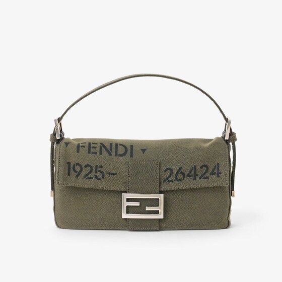 Fendi Baguette 26424 In Green