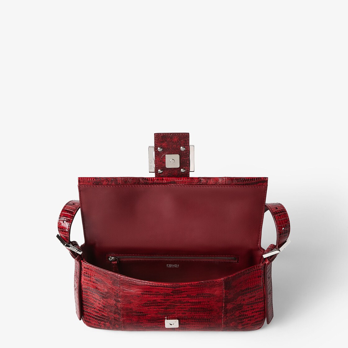 Baguette® 26424 - Red | FENDI AU7/8