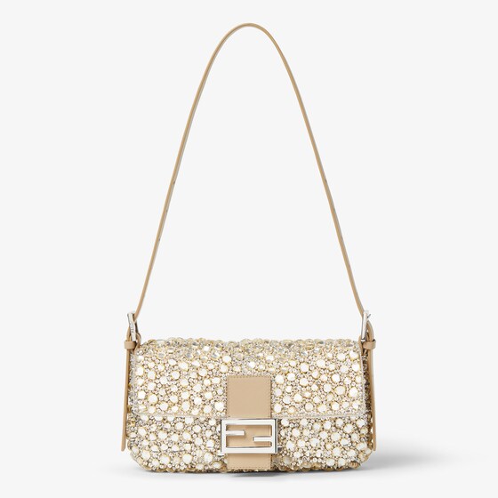 Fendi Since its debut in 1997, it has become a brand icon, now | Thumbnail 2