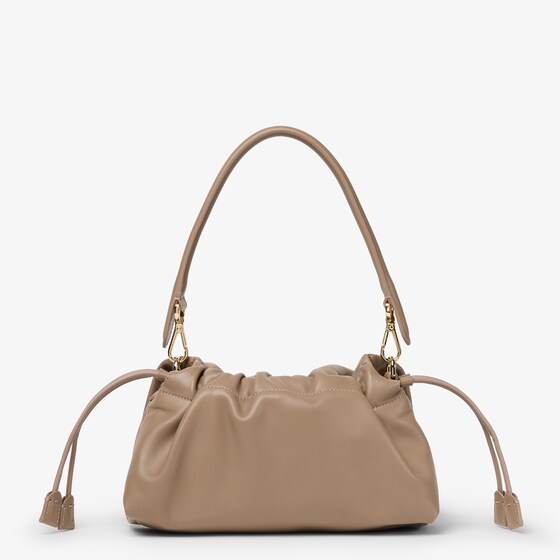 Fendi Baguette Soft Medium | Thumbnail 3