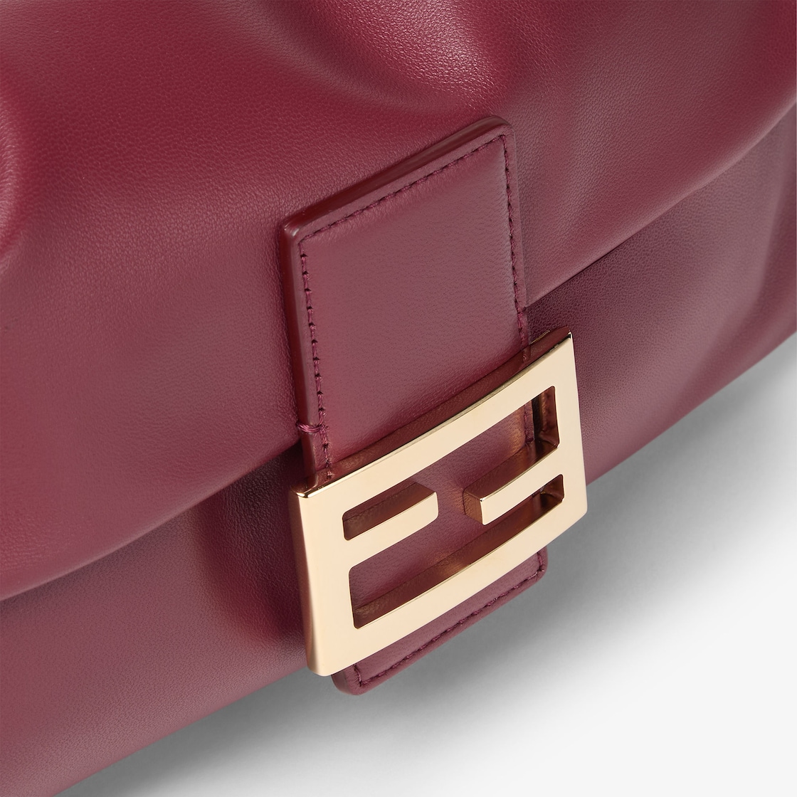 Baguette® Soft Medium - Red | FENDI AE5/5