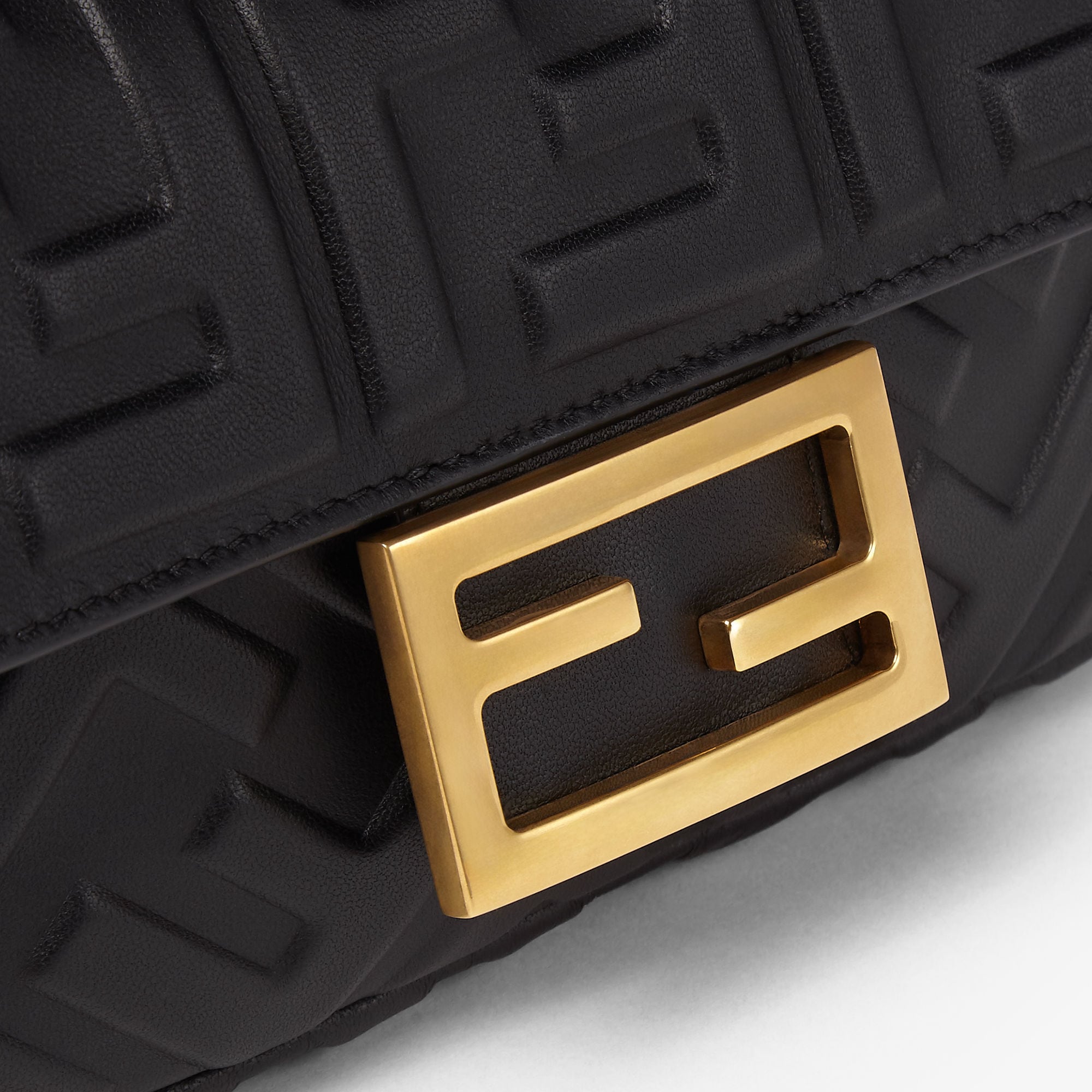 バゲット ミニ レザー ブラック | Fendi