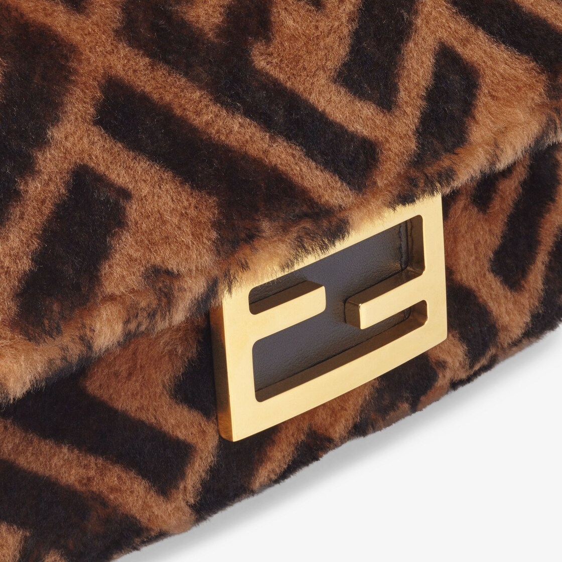 Fendi - Tobacco Sheepskin Logo Embossed Baguette