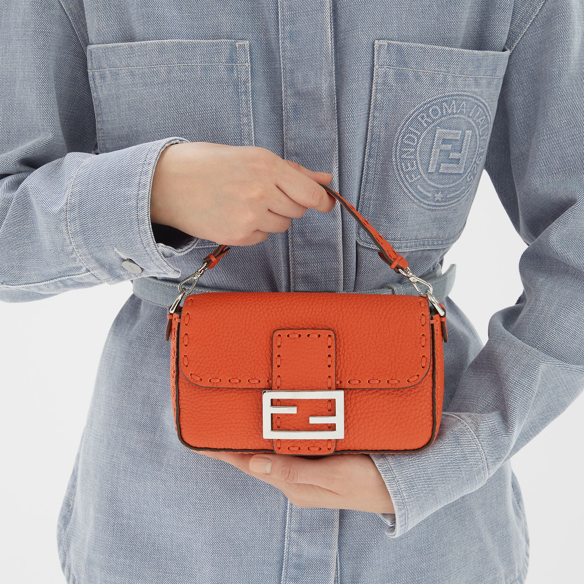 【FENDI】バゲット ミニ セレリアバッグ★8BS017ARBBF1SK0 8BS017ARBBF1SK0_02?wid=2000&