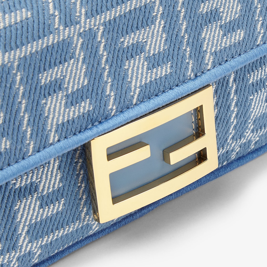 ウィメンズ デザイナー ショルダー・クロスボディバッグ | FENDI JP ウィメンズ デザイナー ショルダー・クロスボディバッグ | FENDI JP