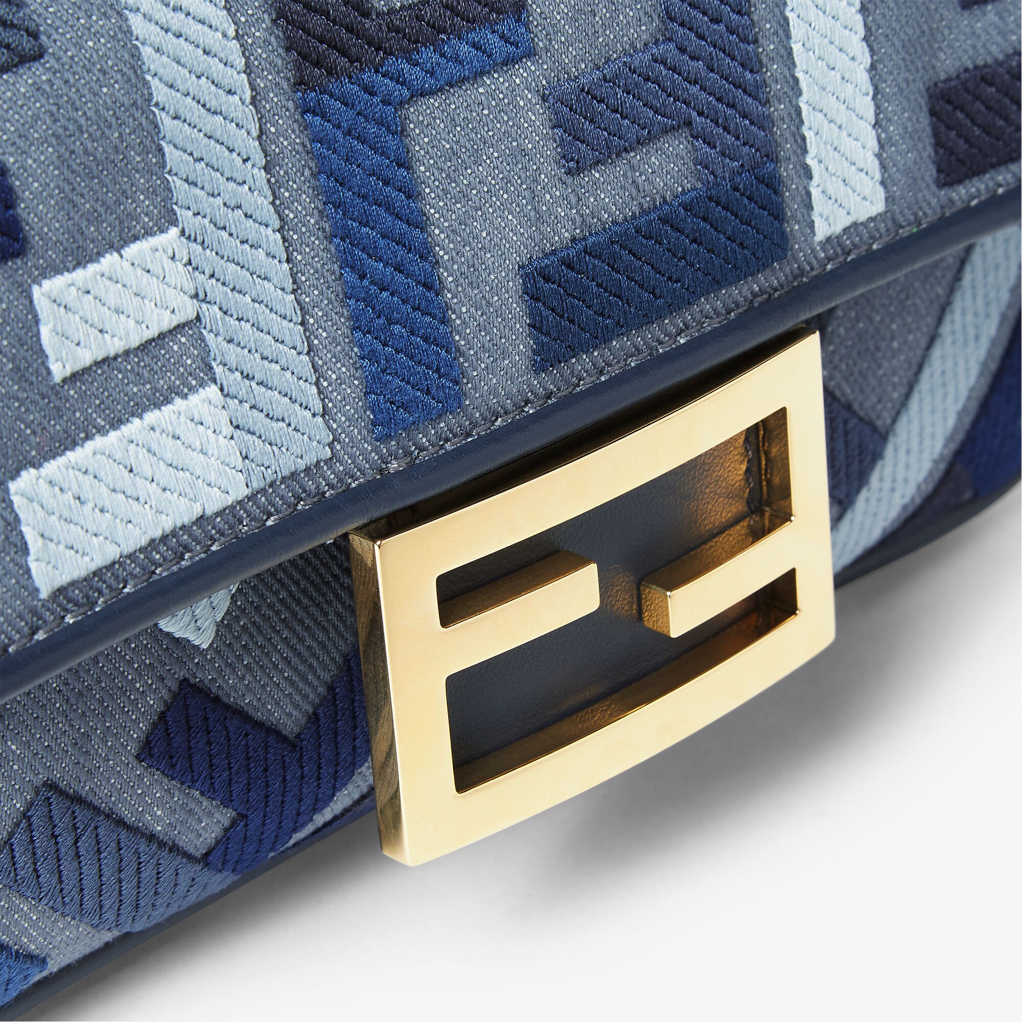 Baguette Mini Fabric Blue | Fendi