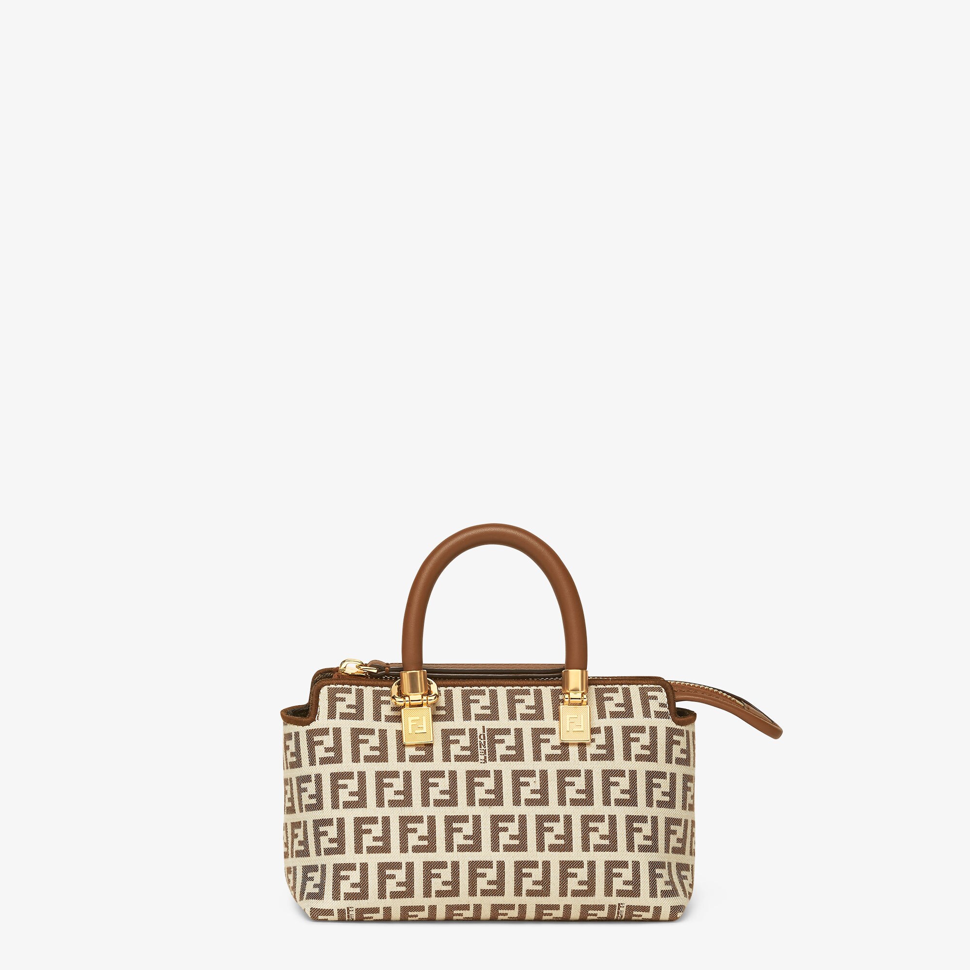 8BS067ARBNF1NXB_01?wid=2000& 