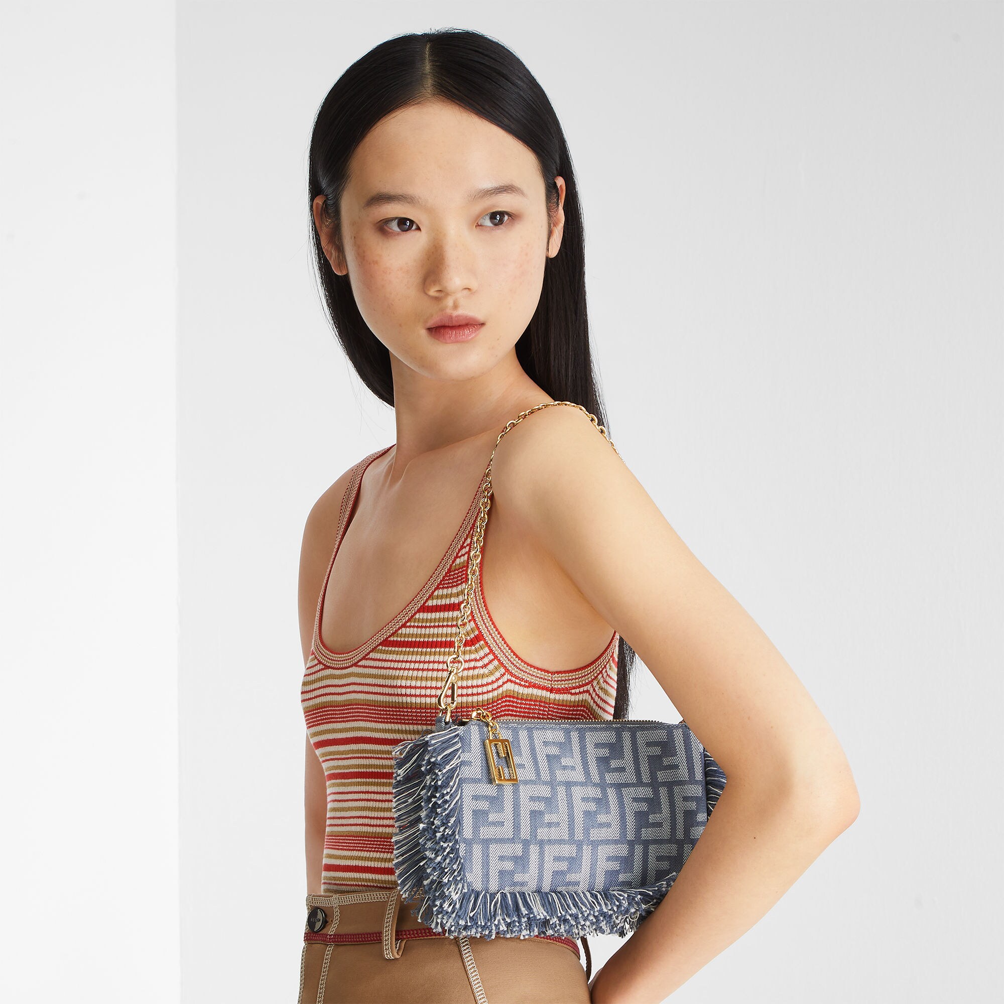 バゲット スリム クラッチ ファブリック ブルー | Fendi
