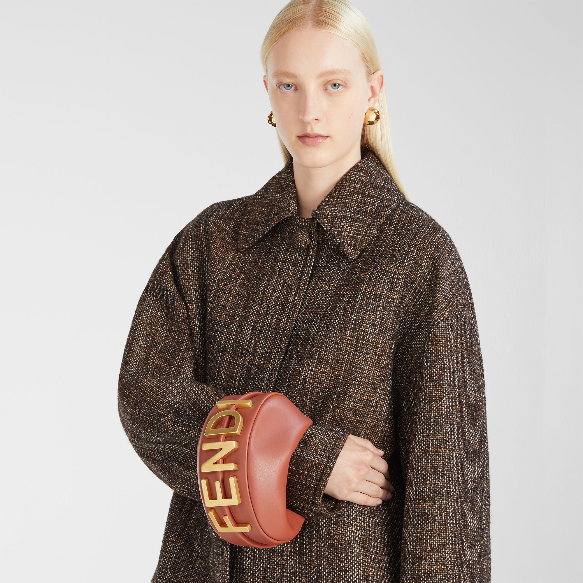 8BS081A5DYF1TW4_02?wid=2000&