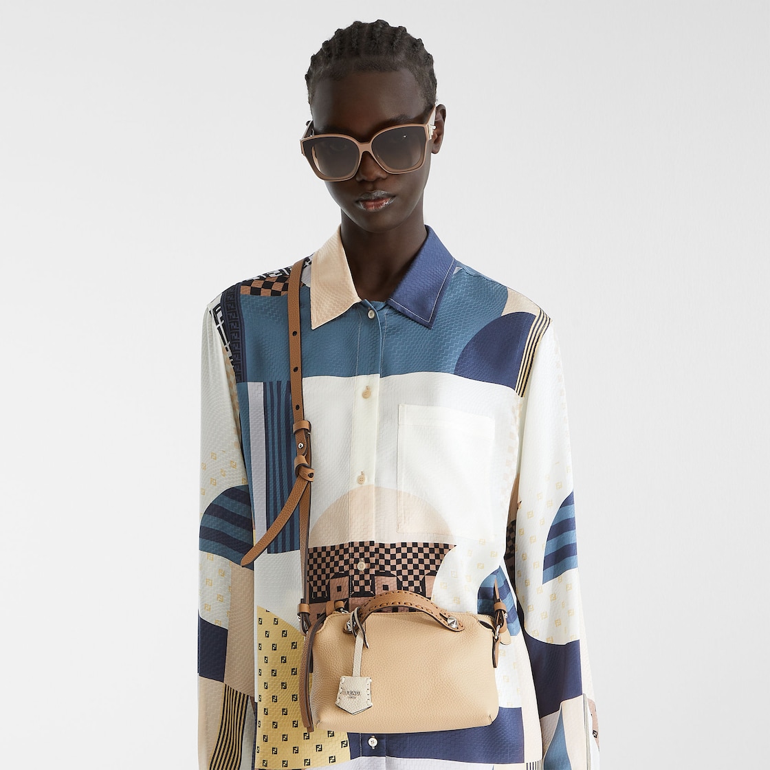 ウィメンズ デザイナー ボストンバッグ | FENDI JP ウィメンズ デザイナー ボストンバッグ | FENDI JP