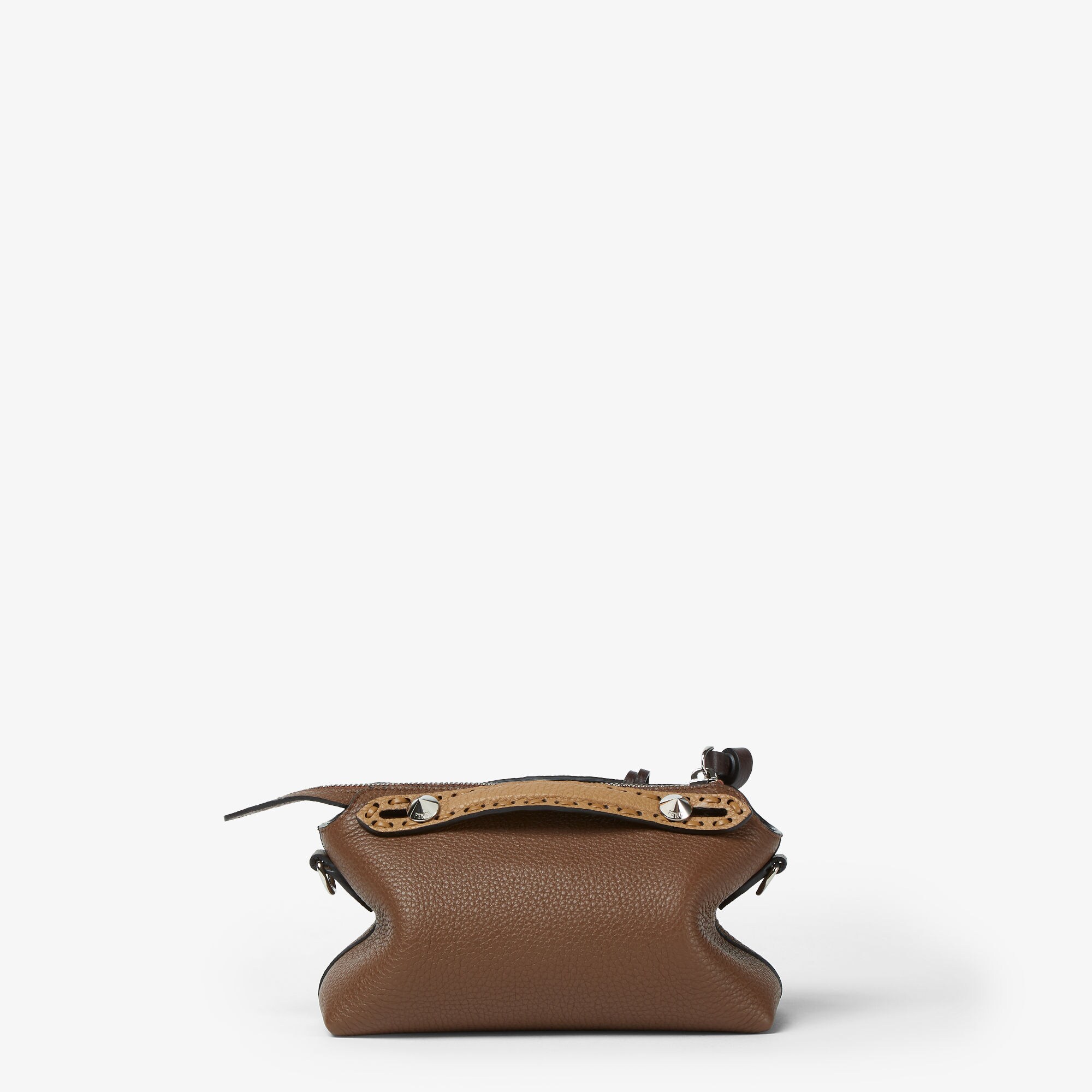 FENDI レザーストラップ ブラウン フェンディ ミニストラップユー ショルダーストラップ レザー