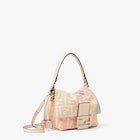 Fantastic FENDI Future小型款式Mamma Baguette的影像 3/7
