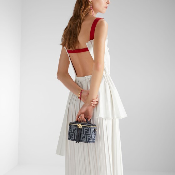 Fendi Compact and structured Vanity bag, featuring | Thumbnail 7
