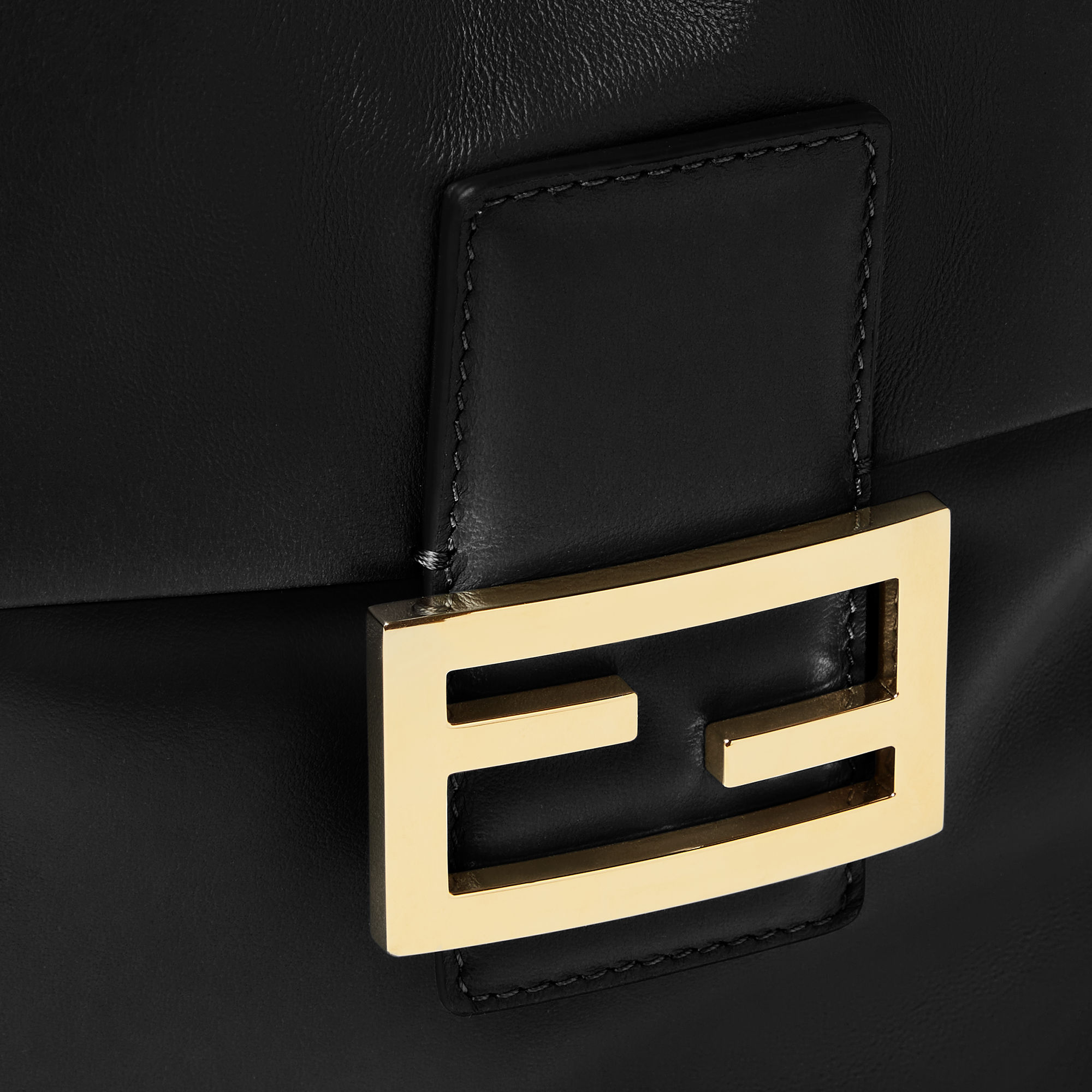 バックパック レザー ブラック | Fendi