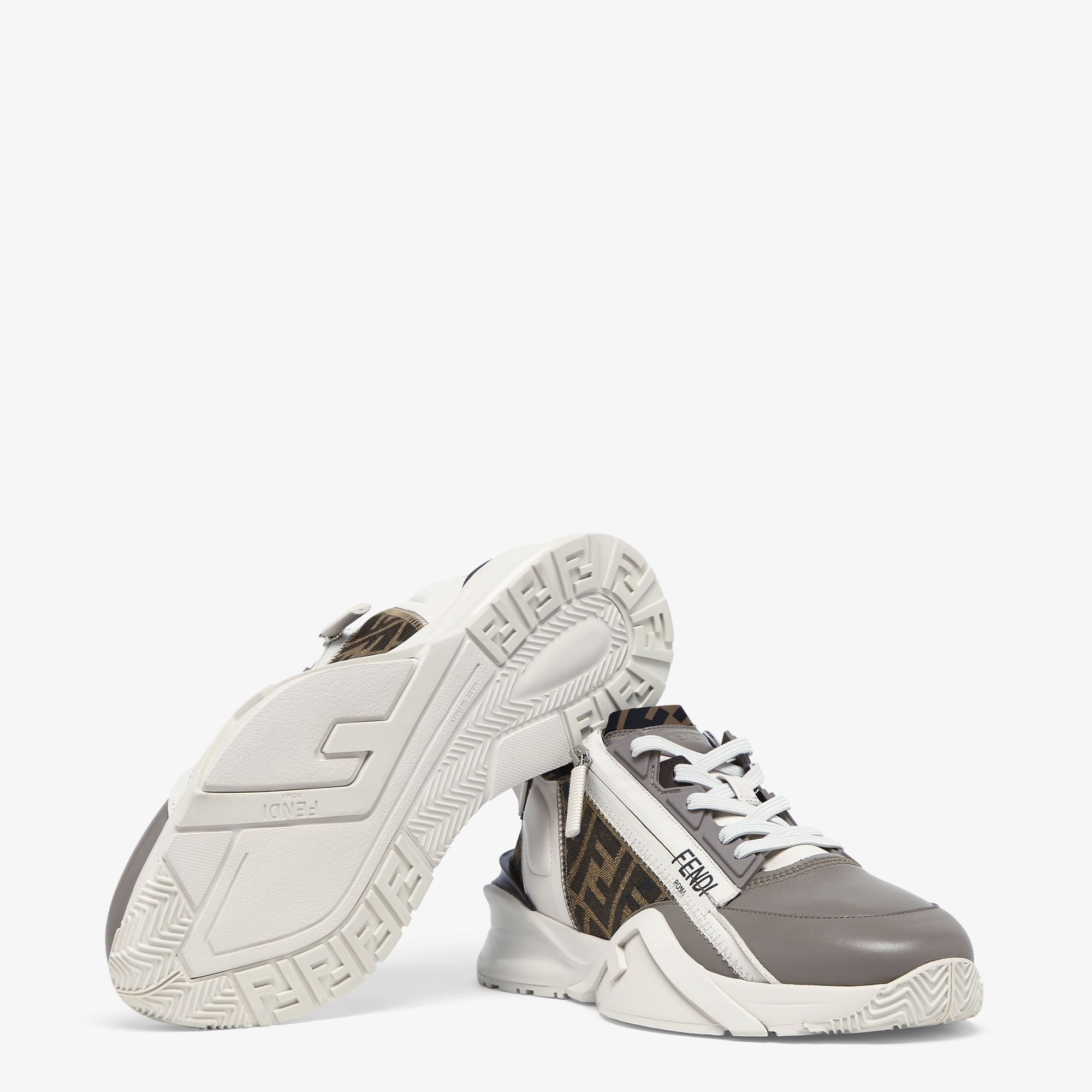 8E8035AJZHF1MDC_05?wid=2000&