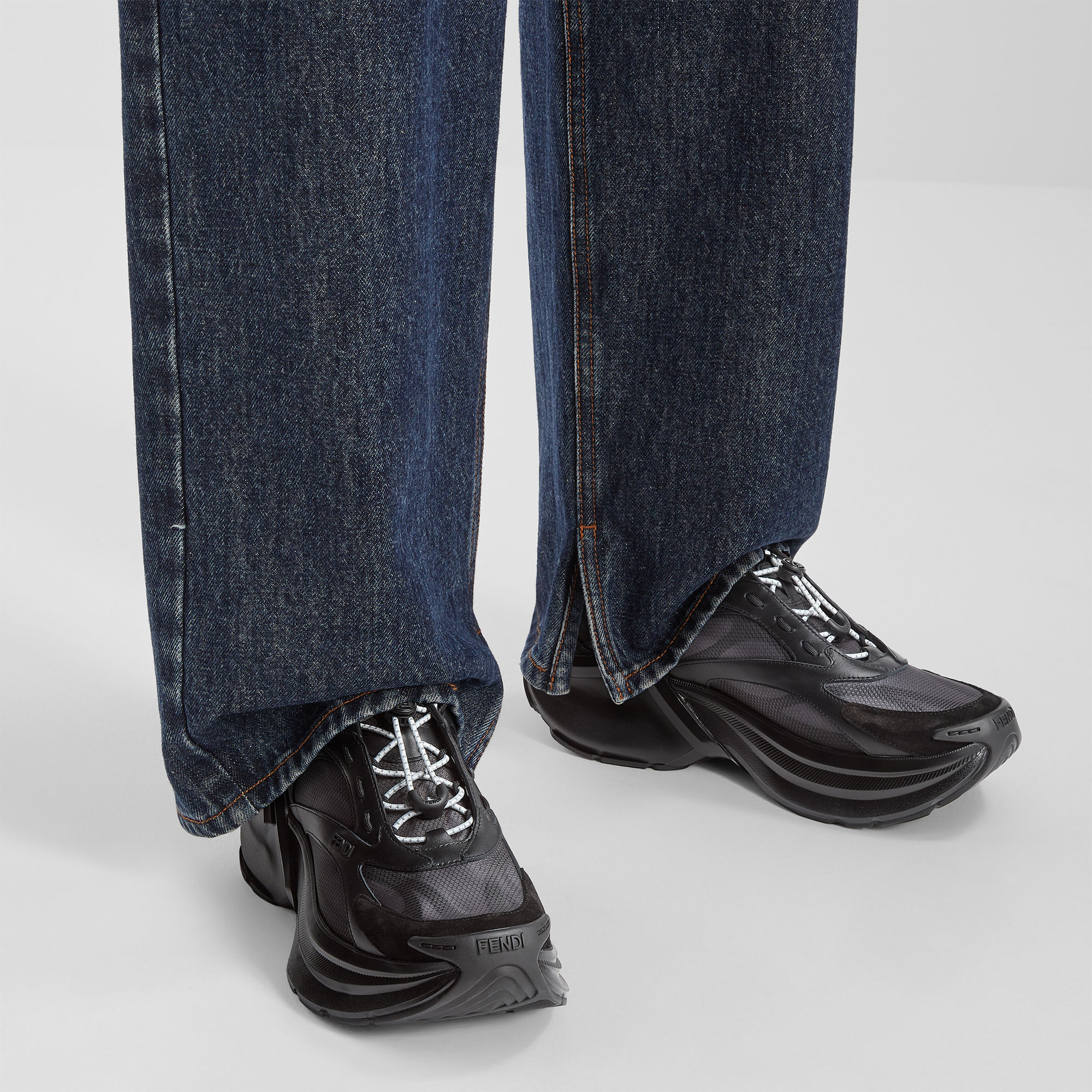 8E8887AYFPF08M4_99?wid=2000&