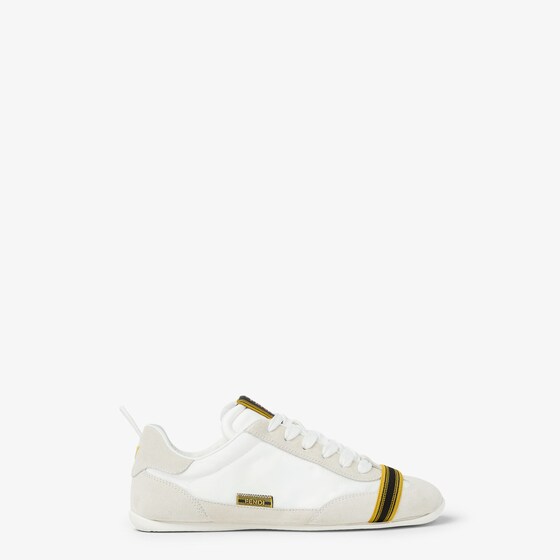 Fendi Soft for total freedom of movement, the Wrap lace-up