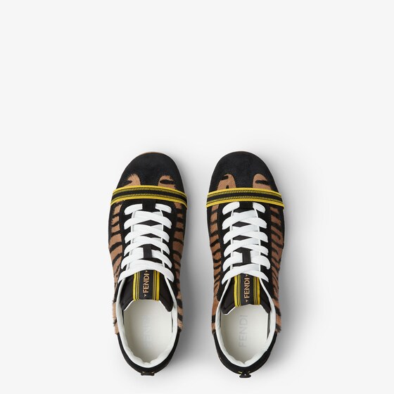 Fendi Soft for total freedom of movement, the Wrap lace-up | Thumbnail 4