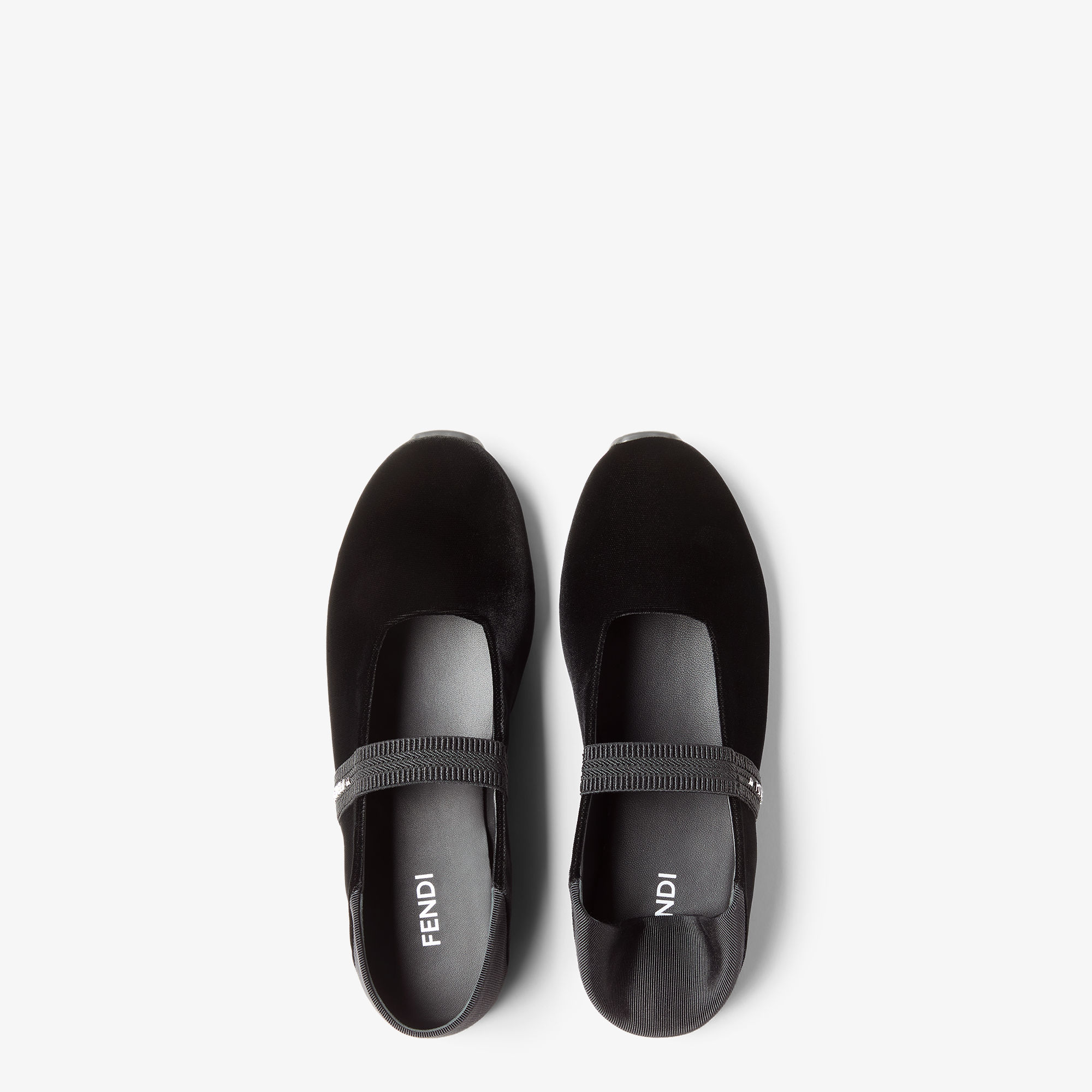 FENDI Academia حذاء ballet من مُخمل أسود 5