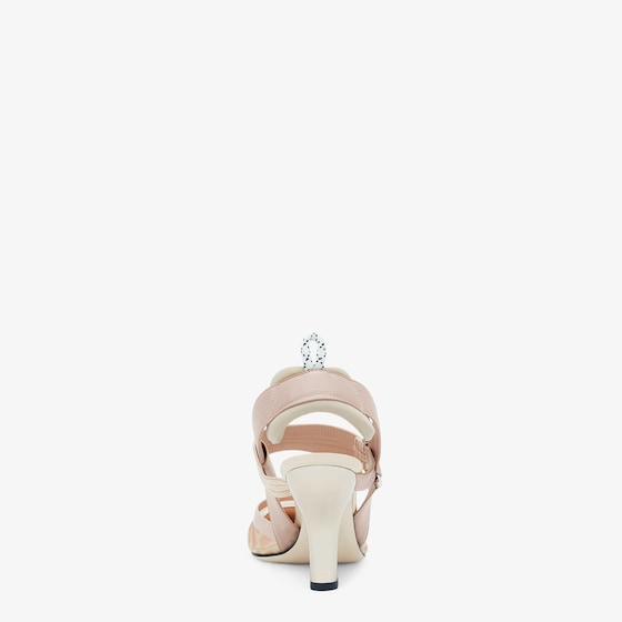 Fendi Streamlined and feminine Colibrì slingbacks | Thumbnail 3