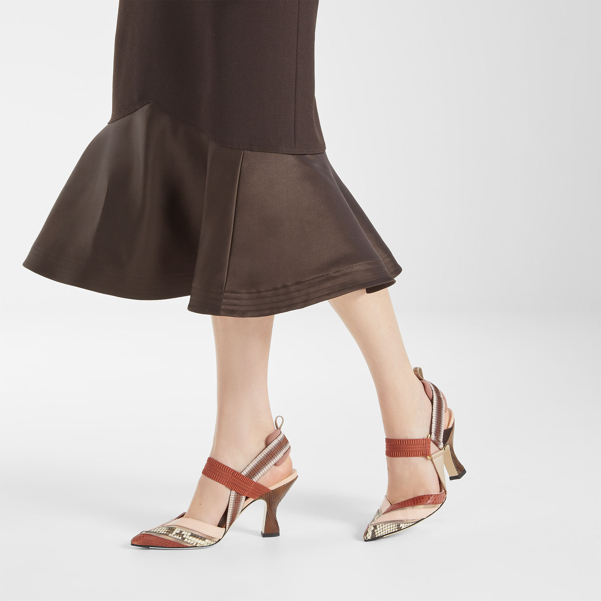 8J8805AY9TF1TOS_99?wid=2000&