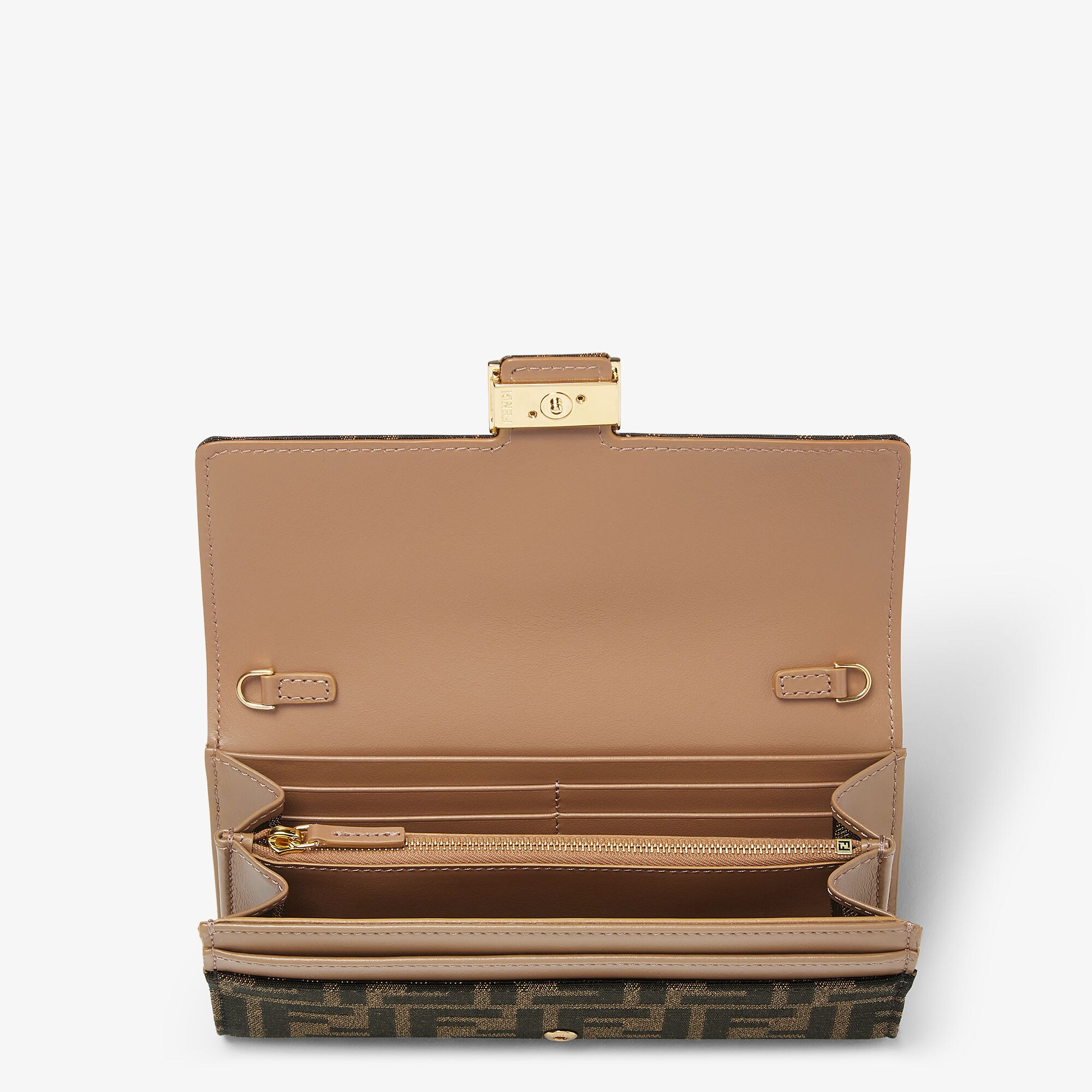 FENDI フェンディ ロゴ フラップ コンチネンタル 財布 ブランド