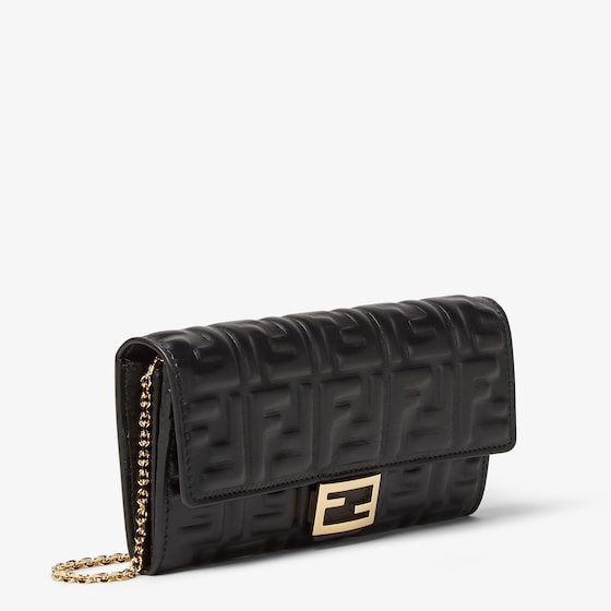 Fendi Baguette Continental With Chain | Thumbnail 2