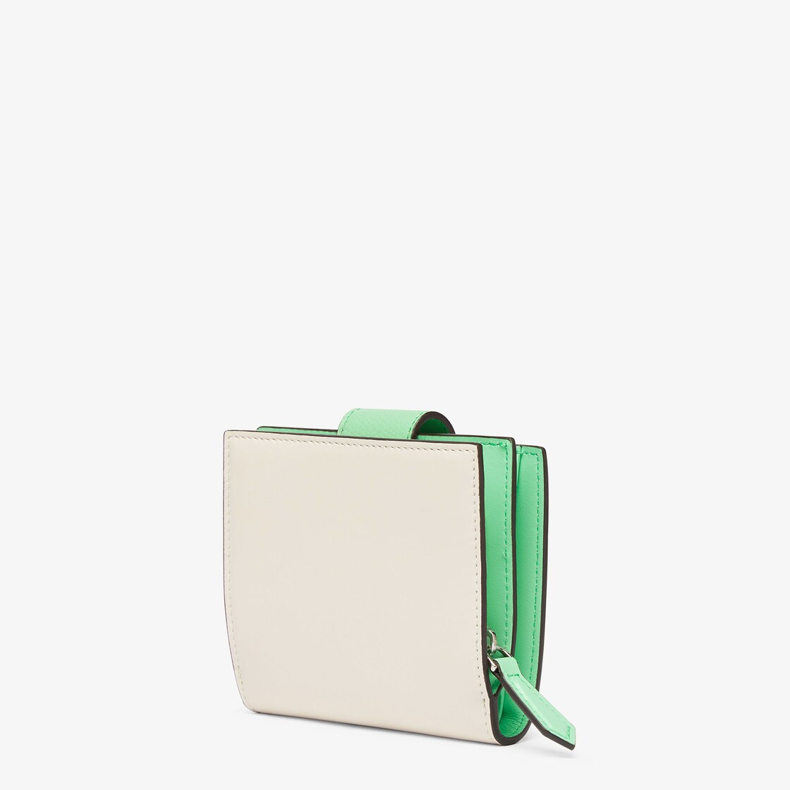 新品未使用 FENDI FFダイヤモンド レザー 二つ折り財布 | www.tspea.org