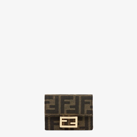 Fendi Micro Trifold In Brown
