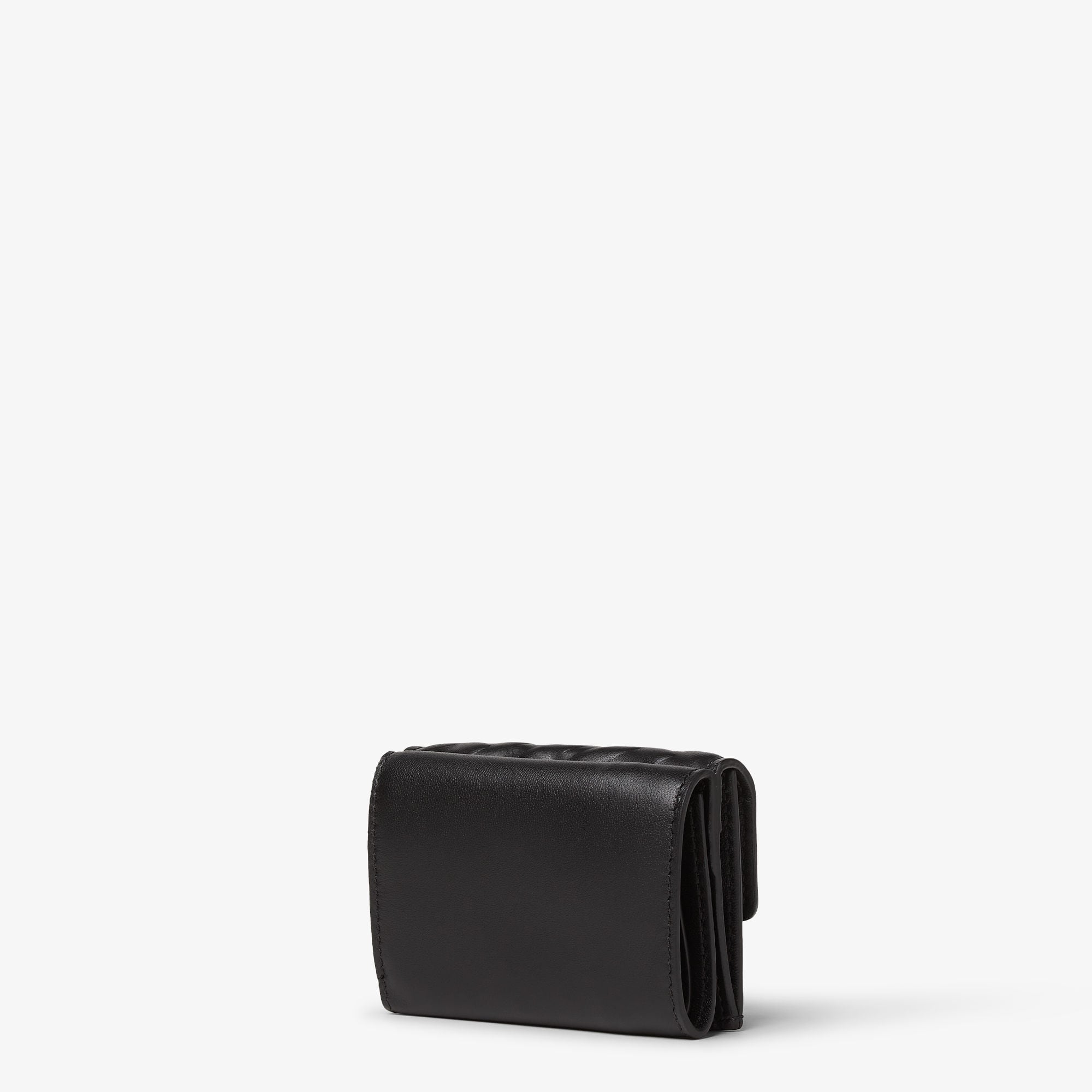 バゲット マイクロ 三つ折り財布 レザー ブラック | Fendi バゲット マイクロ 三つ折り財布 レザー ブラック | Fendi