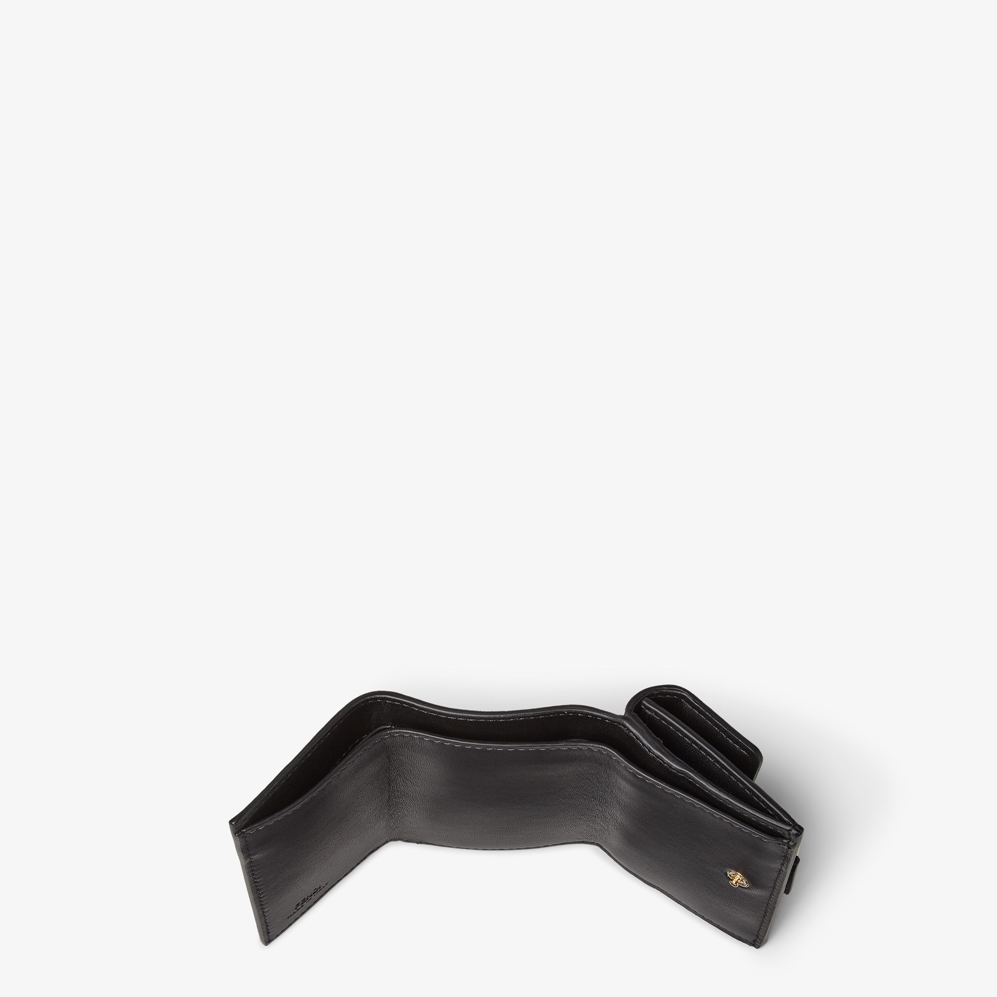 バゲット マイクロ 三つ折り財布 レザー ブラック | Fendi バゲット マイクロ 三つ折り財布 レザー ブラック | Fendi