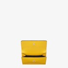محفظة Fendi Roma مايكرو بطيّة ثلاثية