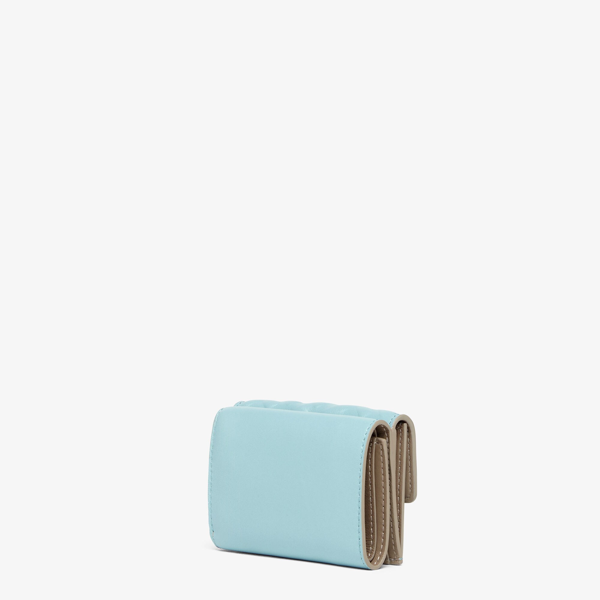 バゲット マイクロ 三つ折り財布 レザー ライトブルー | Fendi バゲット マイクロ 三つ折り財布 レザー ライトブルー | Fendi
