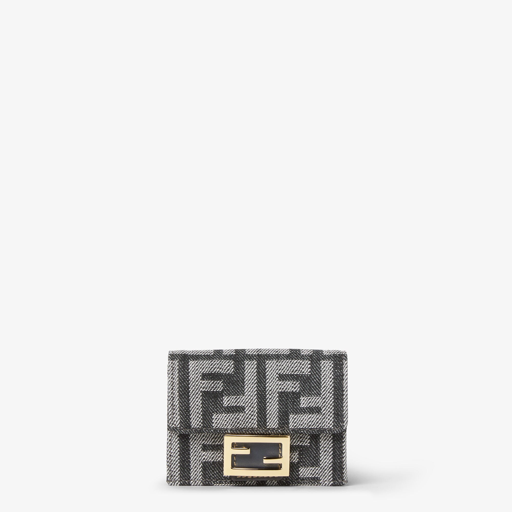 ￼FENDI バゲット マイクロ 三つ折り財布 楽天市場】フェンディ FENDI 財布 三つ折り財布 BAGUETTE MICRO