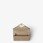 FFダイヤモンド財布 