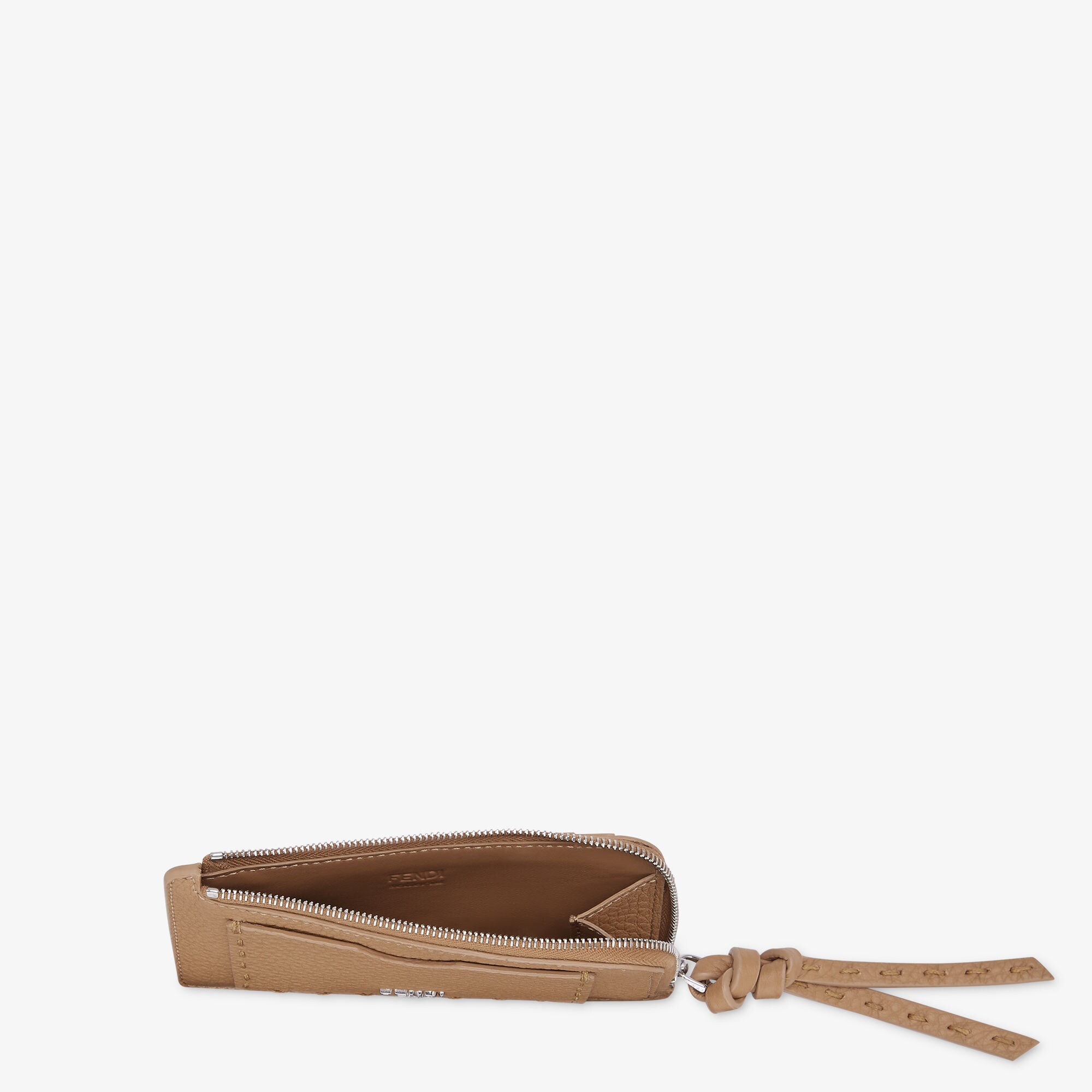 ピーカブー カードケース カーフレザー ベージュ | Fendi