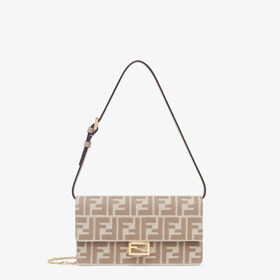 Fendi Wallet On Chain Baguette In Sand