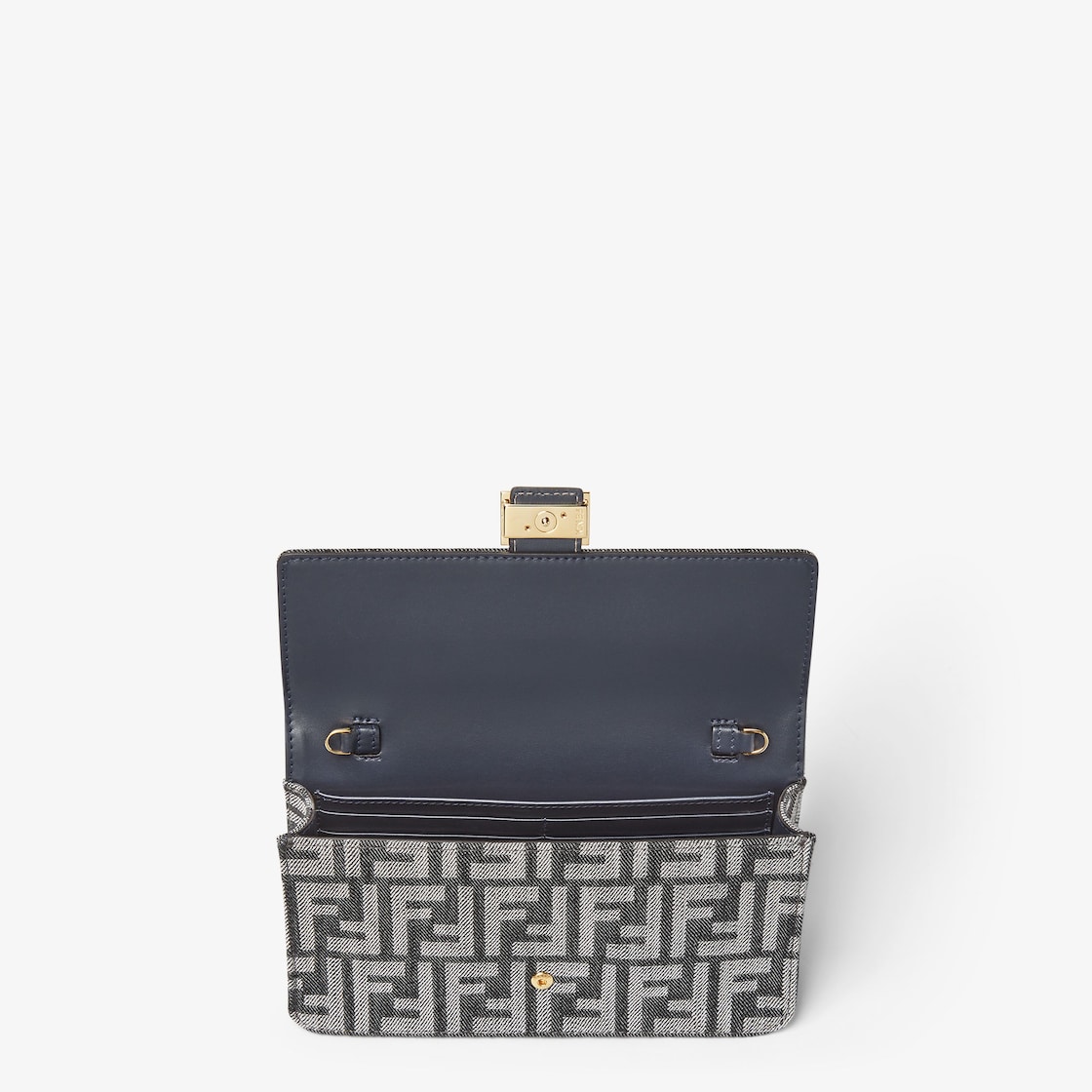 Cartera con cadena Baguette
