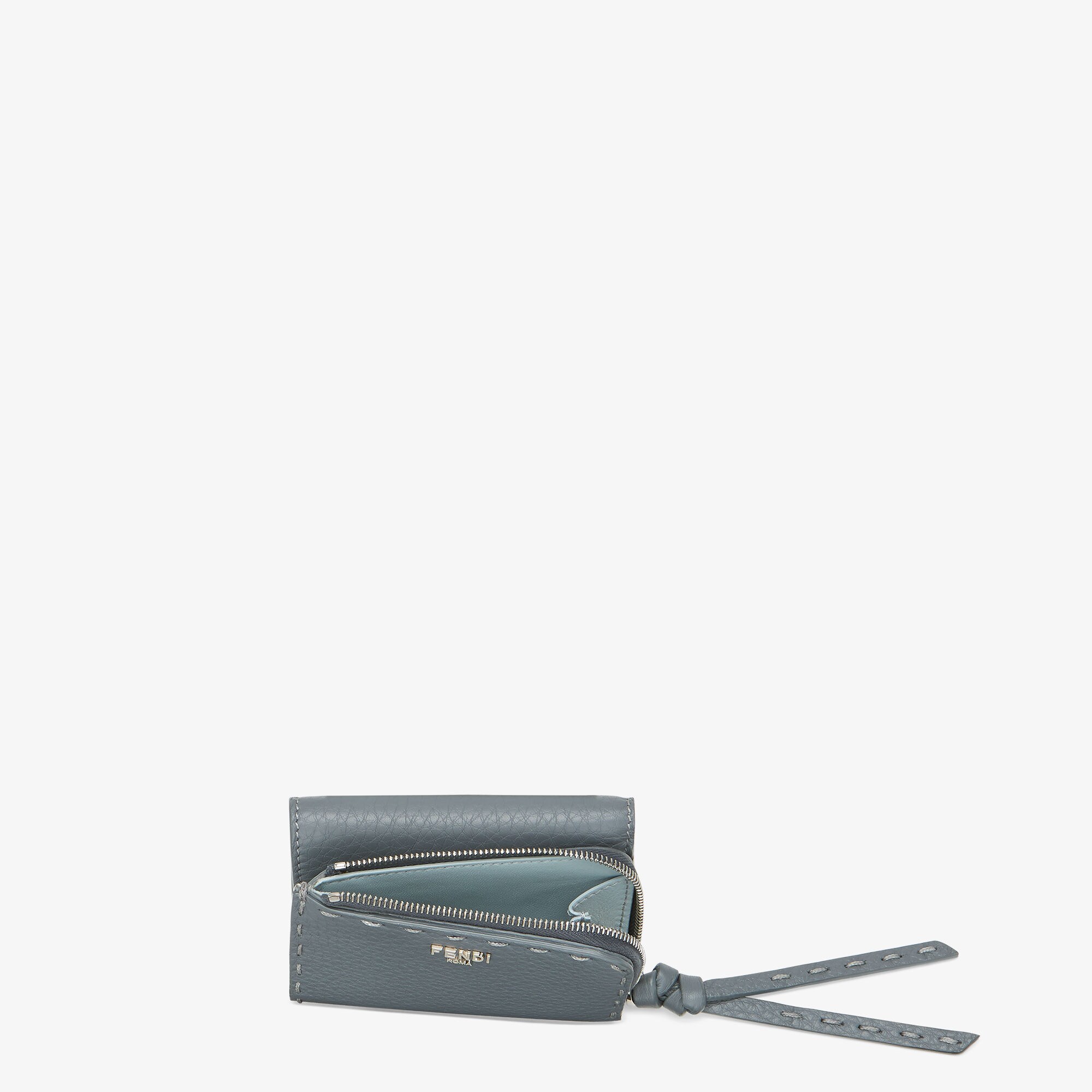 8M0499ARC1F1OPI_02?wid=2000& 8M0499ARC1F1OPI_02?wid=2000&