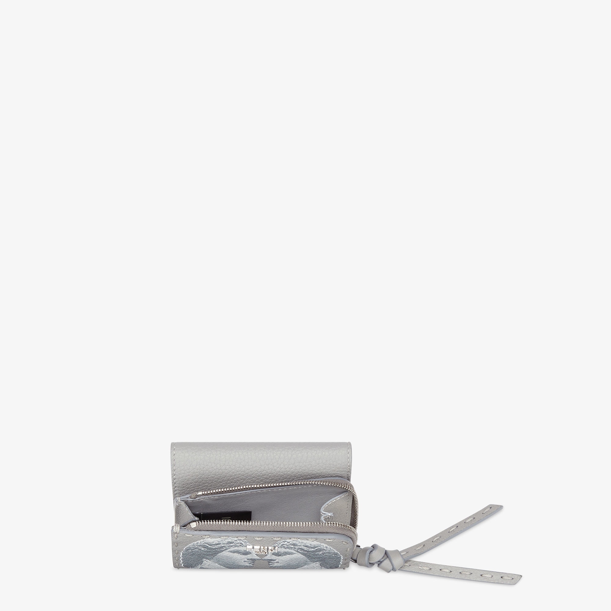 ピーカブー マイクロ 三つ折り財布 セレリア グレー | Fendi ピーカブー マイクロ 三つ折り財布 セレリア グレー | Fendi