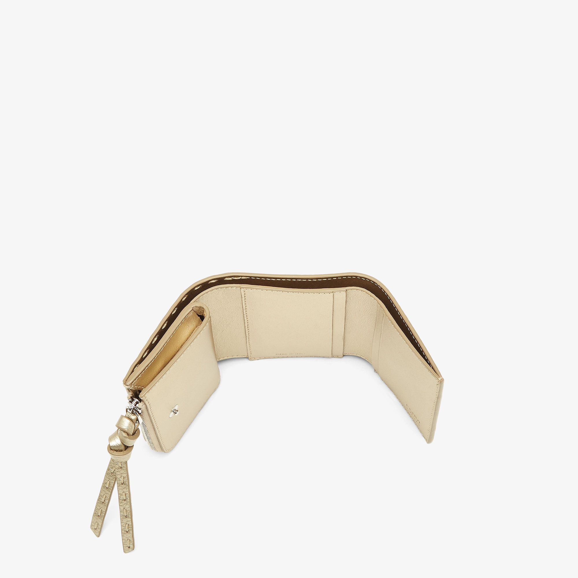 ピーカブー マイクロ 三つ折り財布 セレリア ゴールド | Fendi ピーカブー マイクロ 三つ折り財布 セレリア ゴールド | Fendi
