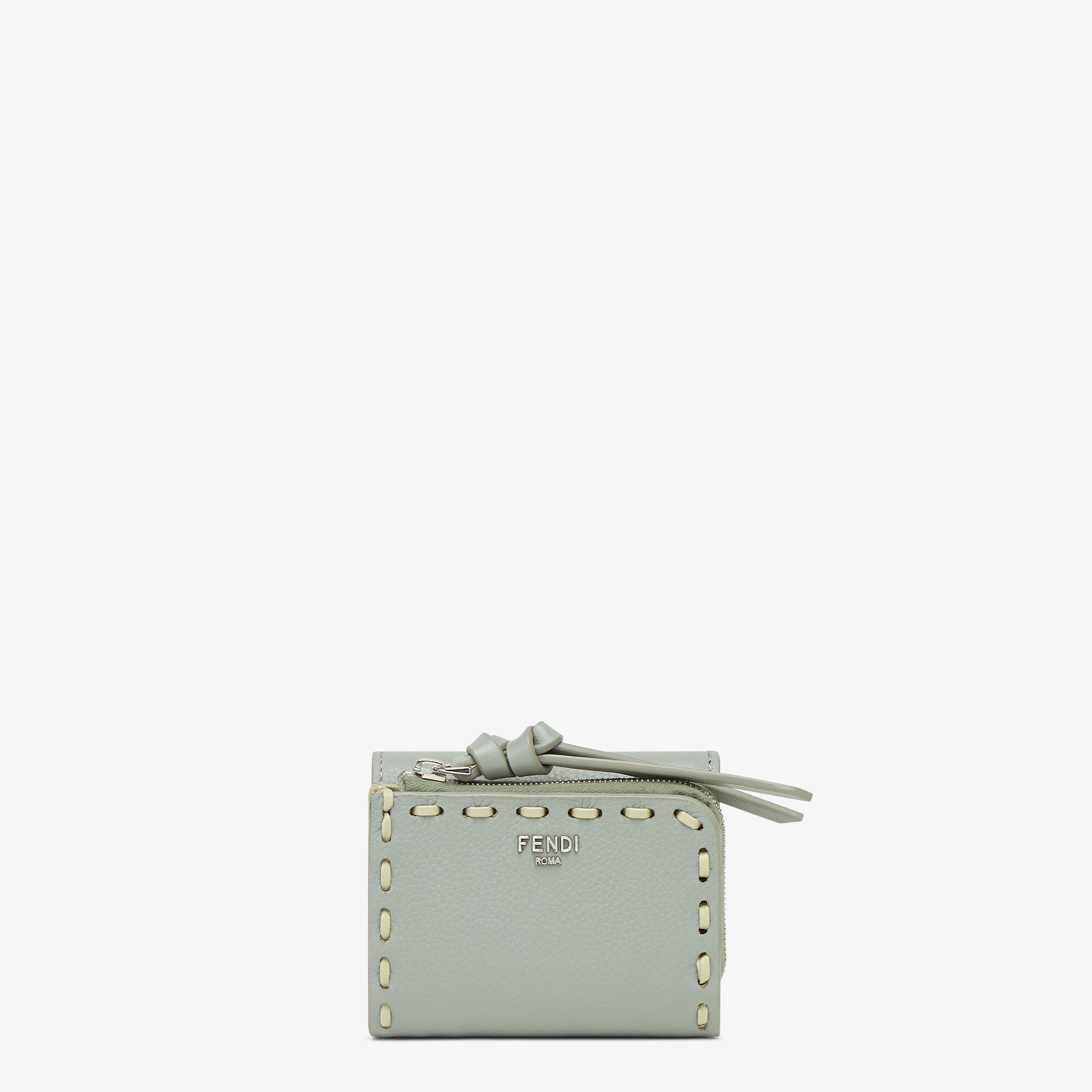 ピーカブー マイクロ 三つ折り財布 カーフレザー グリーン | Fendi