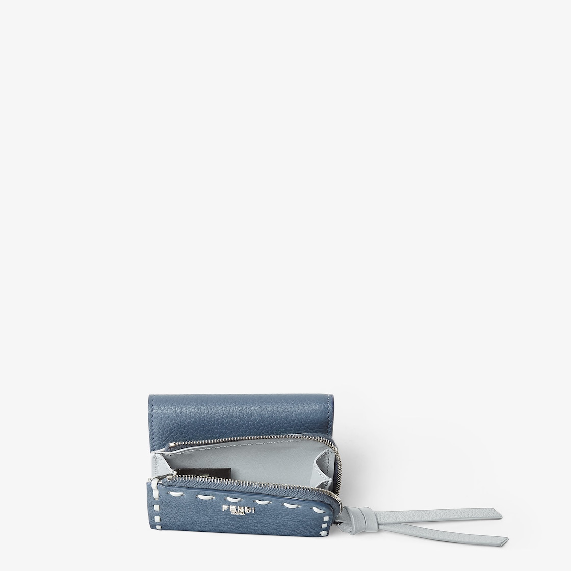 Trifold micro Peekaboo