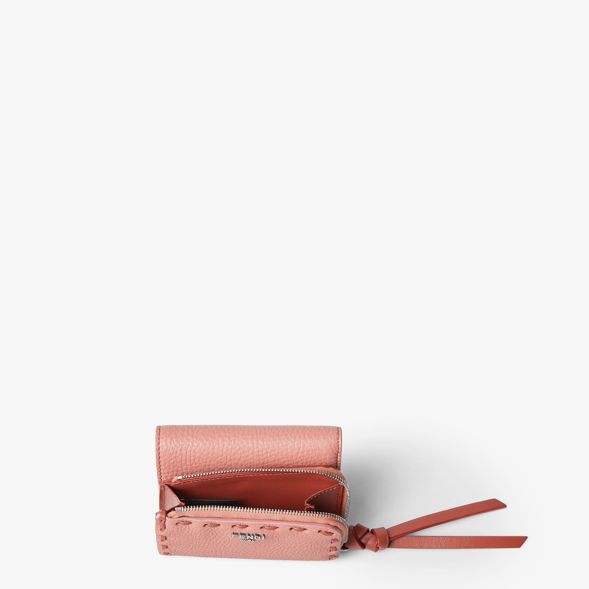 ピーカブー マイクロ 三つ折り財布 カーフレザー ピンク | Fendi