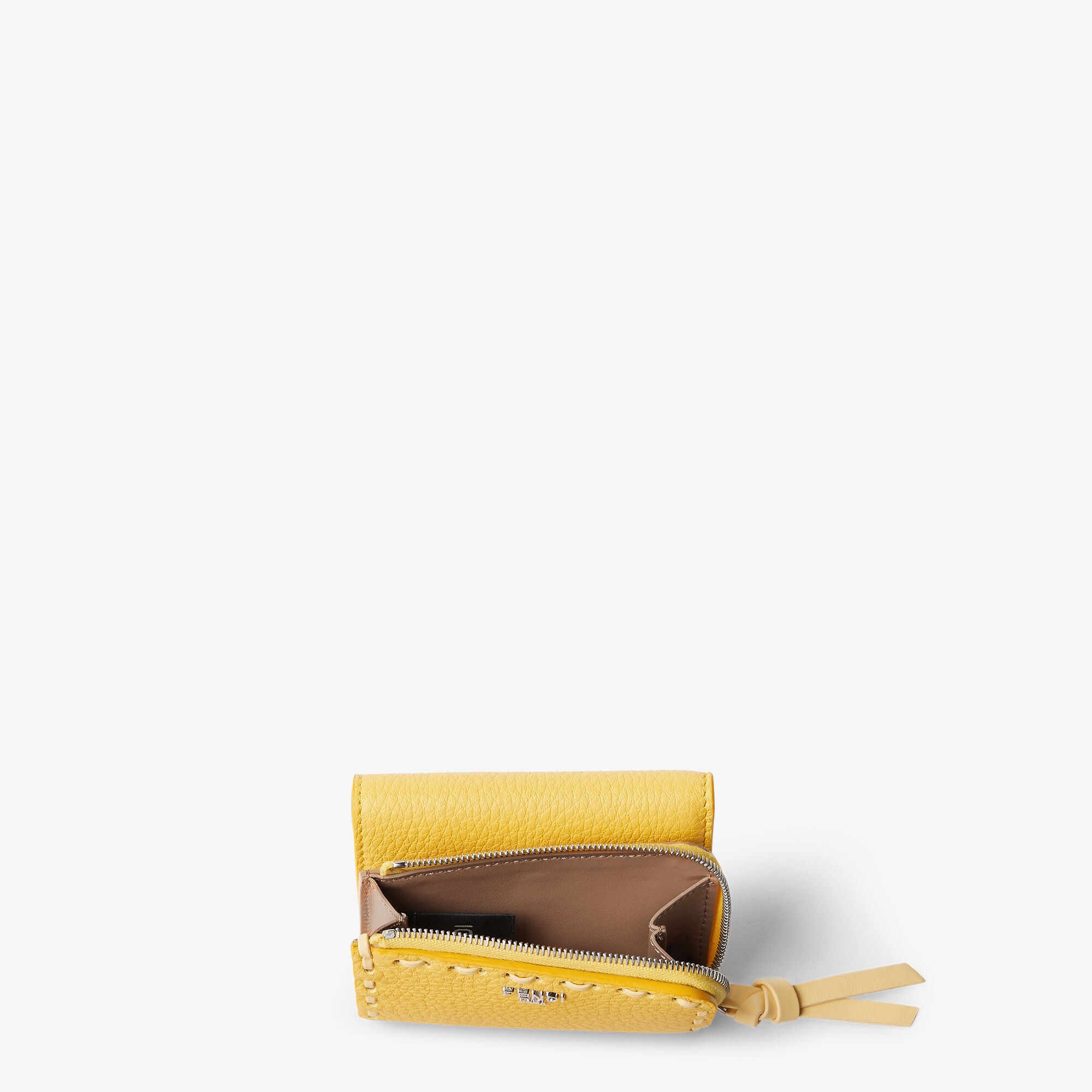 セレリア マイクロ 三つ折り財布 カーフレザー イエロー | Fendi