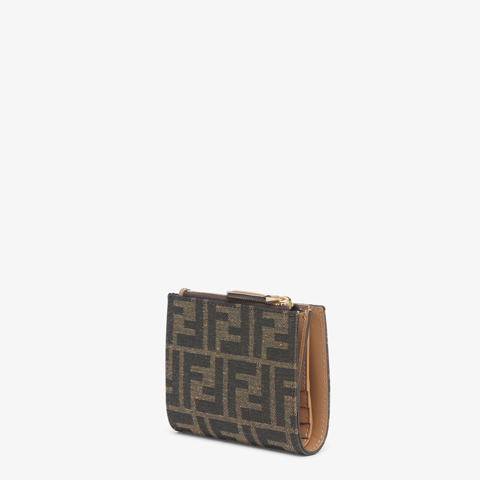 Fendi change purse sale