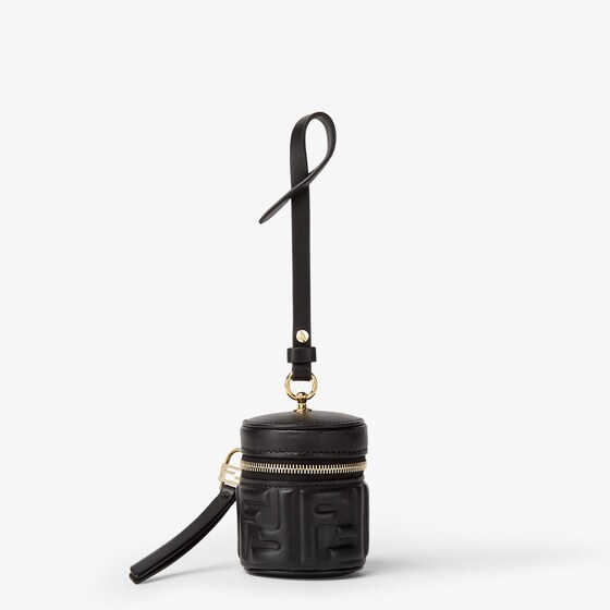 Fendi Baguette Coin Holder In Black