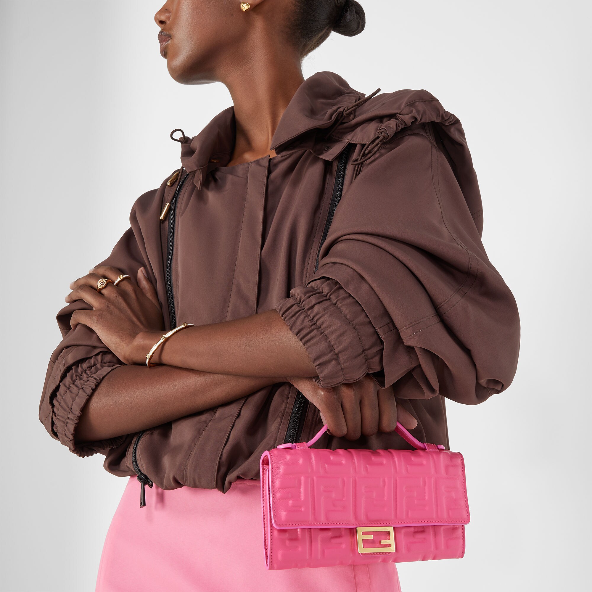 Baguette Continental Wallet With Chain Leather Pink | Fendi